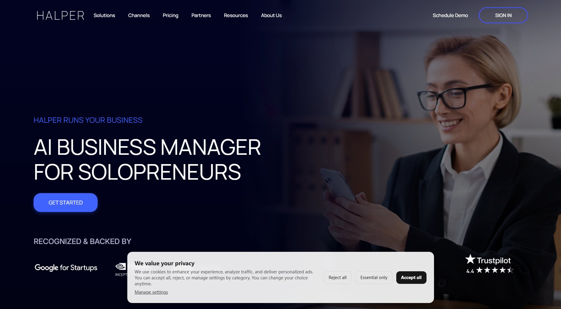 Halper Halper Interface & Screenshots